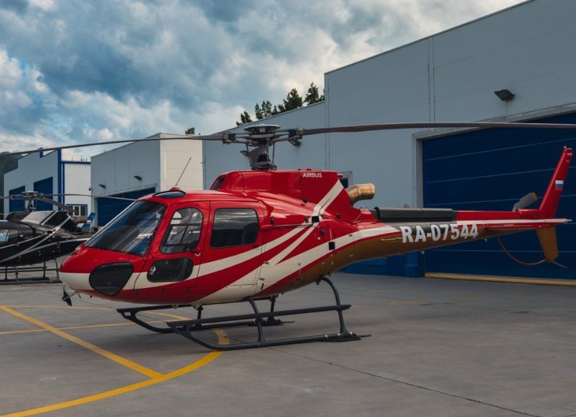 300px-Eurocopter AS-355N Ecureuil 2